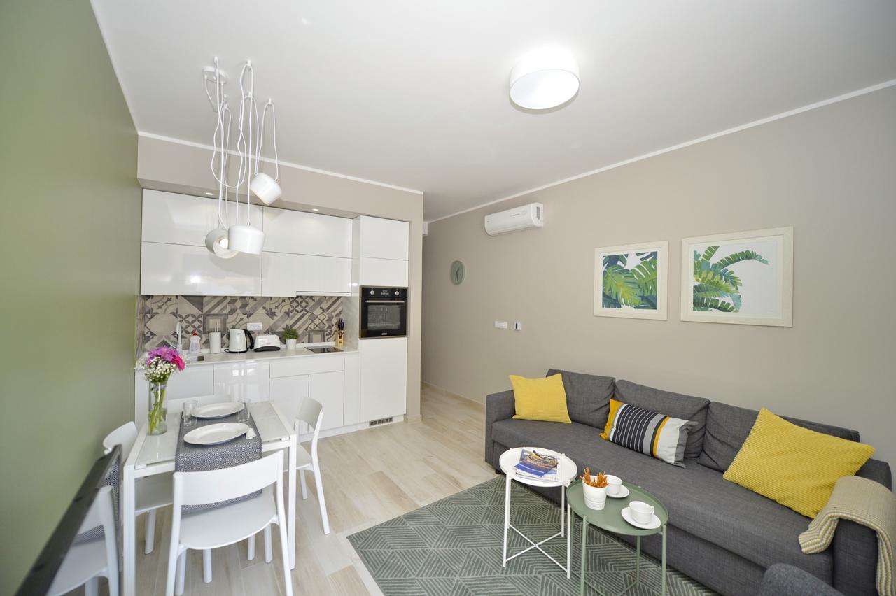Apartment Line One Tivat Bagian luar foto
